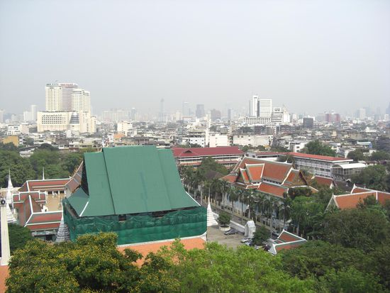 Über den Dächern von Bangkok