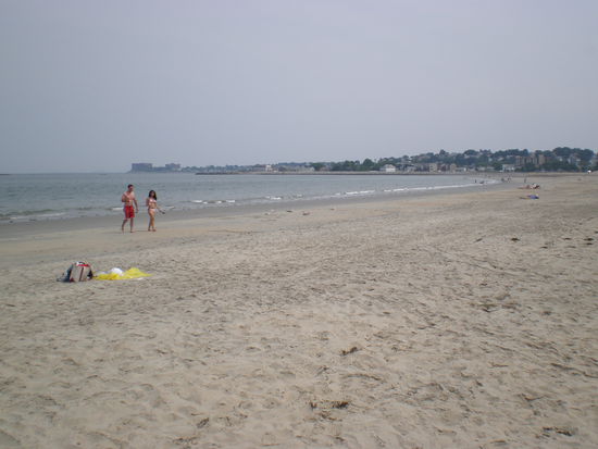 Der menschenleere Strand...kein Wunder, wer ausser so ein paar Studenten hat auch Freitags vormittags Zeit?