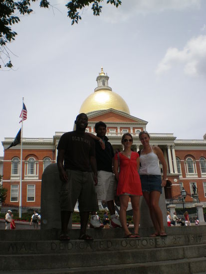 Unsere Truppe vorm State House