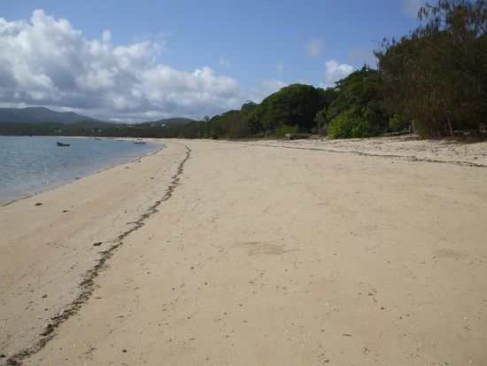 Strand in der Naehe von Bowen