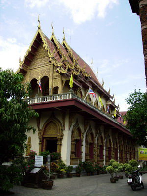 Eines der vielen Wats (Tempel), die Chiang Mai zu bieten hat.