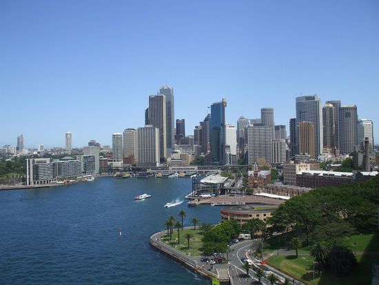 Blick auf Sydney von der Harbour Bridge