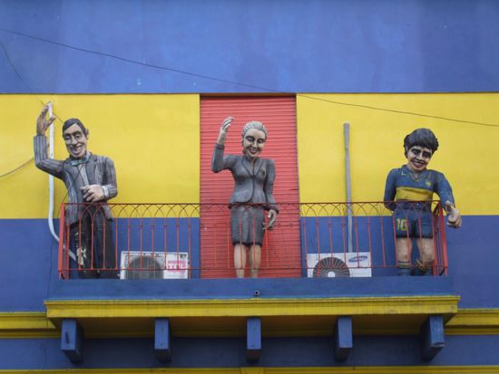 Carlos Gardel, Evita (Eva Peron), Diego Maradona
drei argentinische Legenden