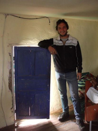 Eine Tuer wie bei Gulliver im Land der Zwerge