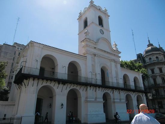 eine Kirche am "Plaza de Mayo"