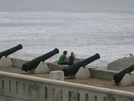 Paulo und Britta auf Cap Coast Castle