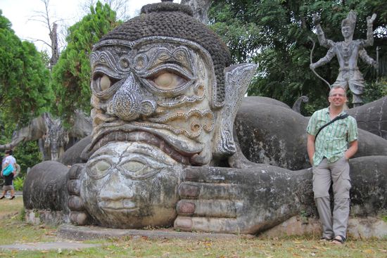 Eine Erklärung für die Mondfinsternis aus der indischen Mytholgie: Der Dämon Rahu verschlingt den Mond