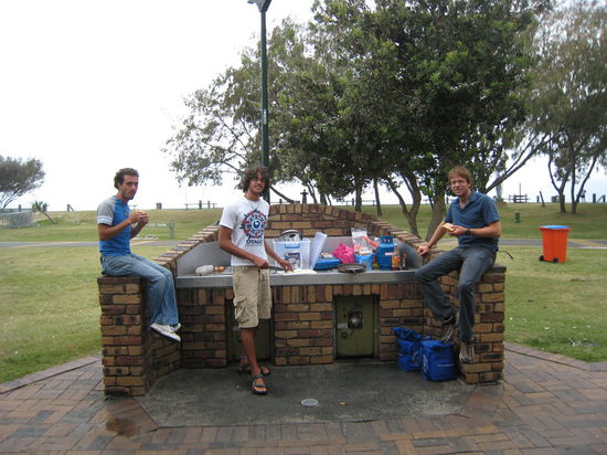 Frühstück am Strand-BBQ