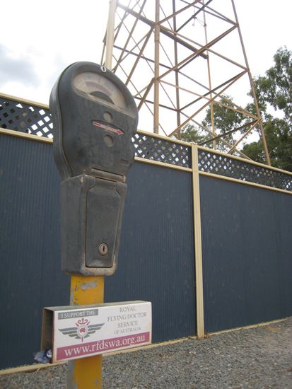 Eine Spendenparkuhr für die "Flying Doctors"