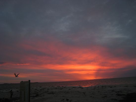 Der erste Abend mit schönem Sonnenuntergang