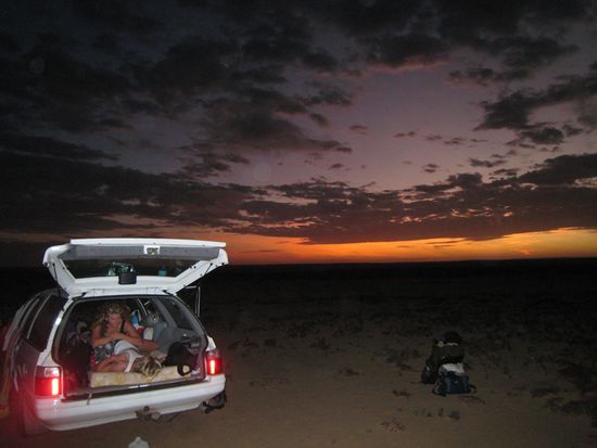Sonnenuntergang an der Quad-Crossstrecke
