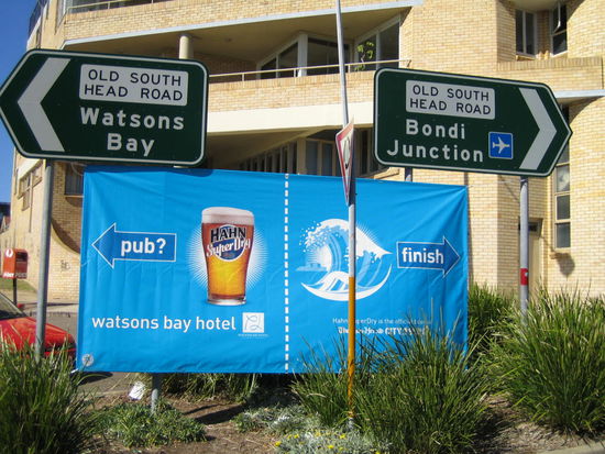 Und immer wieder die Entscheidung, weiter gen Finish Line oder ab in den Pub?