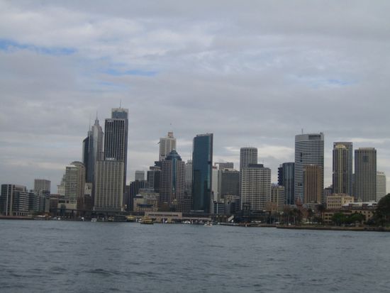 Truebes Wetter, Blick auf die Skyline