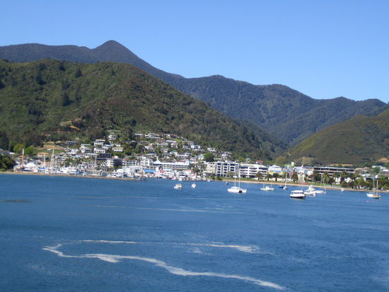 Blick auf Picton bei der Einfahrt