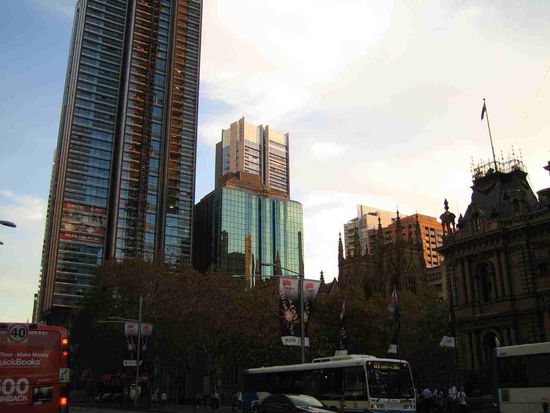 In der Naehe von Townhall in Sydney, spaeter Nachmittag.