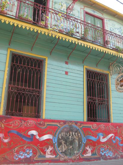 Legendaerer Malstil an einem Haus in La Boca