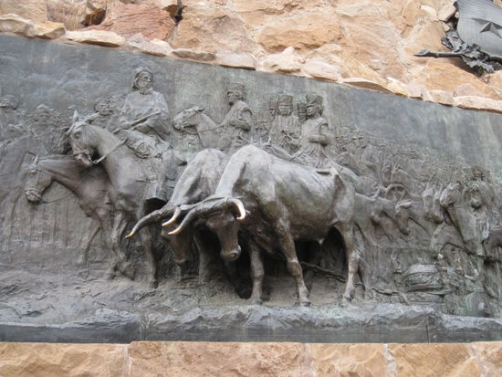 Esel, Pferde und Ochsen wurden im Kampf eingesetzt.