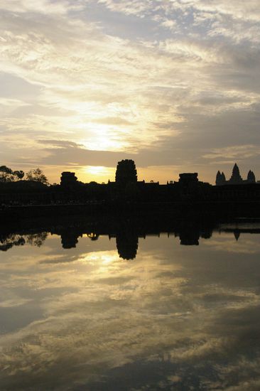 Angkor Wat bei Sonnenaufgang.