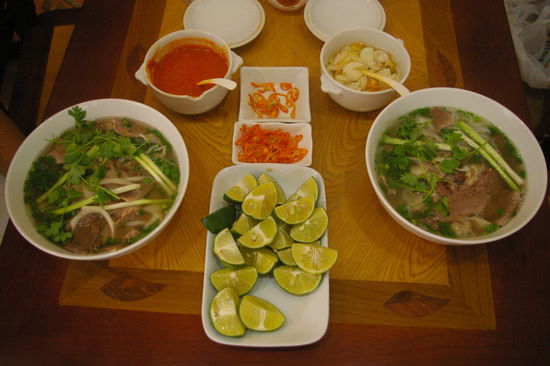 Die leckeren Suppen in den Garkuechen, hier die noble Variante.