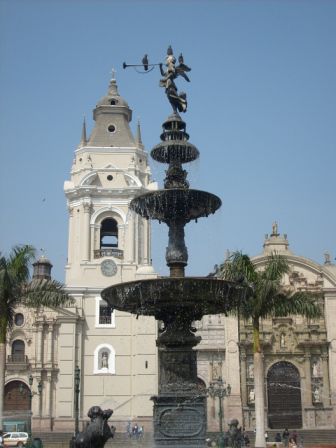 Brunnen auf der Plaza de Armas