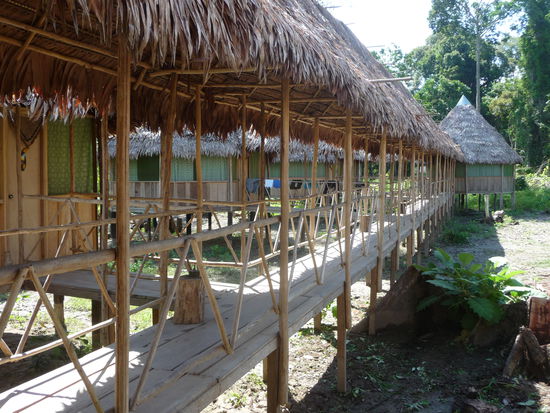 6 neue Bungalows, ein grosser Speisesaal, eine Küche und ein Raum für die Hängematten - ein kleines Paradies weit weg von der Zivilisation