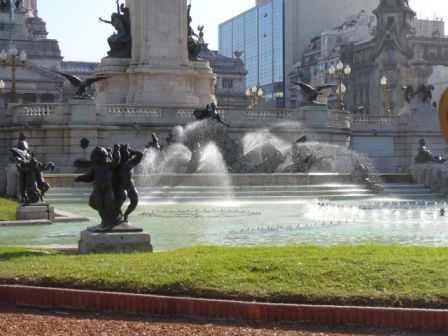 Springbrunnen vor dem Congeso