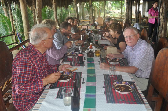 Mittagessen in der Petexbatun Lodge