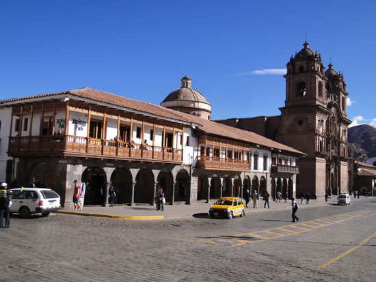 Von diesem Balkon aus hatten wir den ganzen Platz unter Kontrolle.