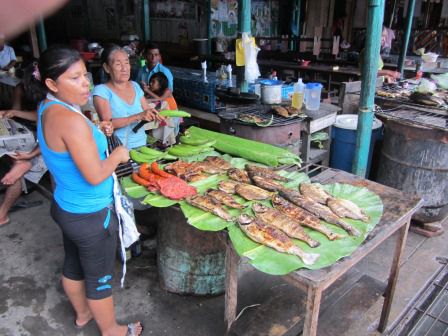 frisch gegrillter Fisch im Fischmarkt von Nanay
Foto: Xaver