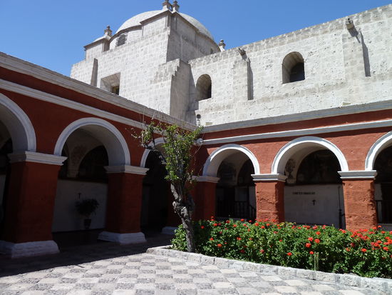 wunderschöne Innenhöfe des Klosters