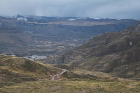 Es geht hinunter ins Colca-Tal