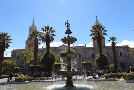 Auf der Plaza des Armas