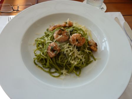 Mein Essen: Spaghetti al pesto mit Garnelen