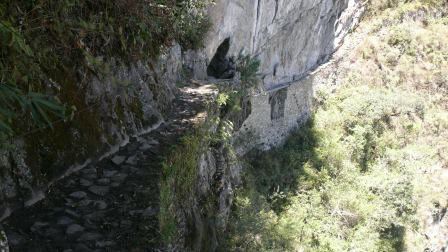 Auf dem Weg zur Inkabrücke. Foto: René M.