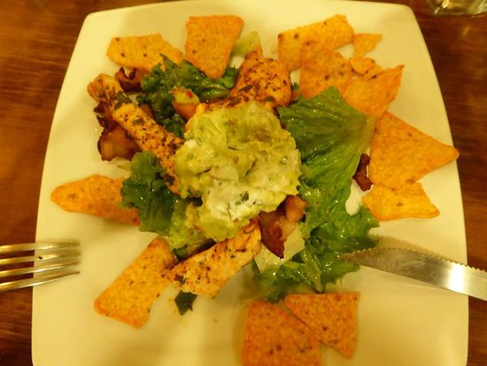 Mexikanische Salatvariante mit Pouletstreifen