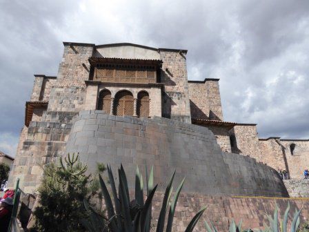 Der Sonnentempel von der anderen Seite