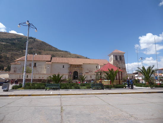 Die Dorfkirche von Checacupe