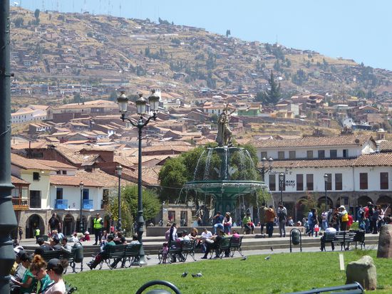 Die Fontäne auf dem Hauptplatz
