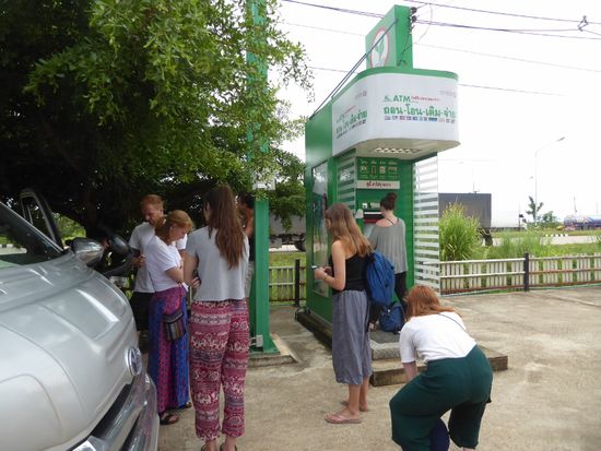 Geldbezug... - wir sind gerüstet für Laos