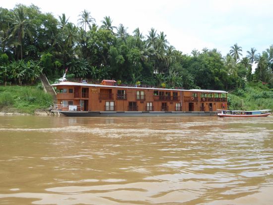 Das würde mir auch gefallen, aber das fährt zurück an die thailändische Grenze