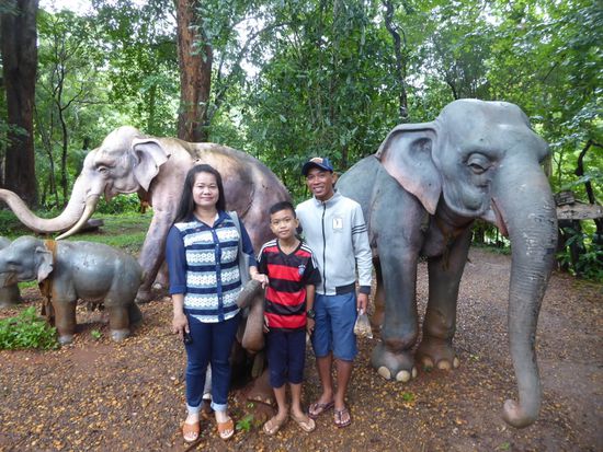 Khan mit seiner Familie