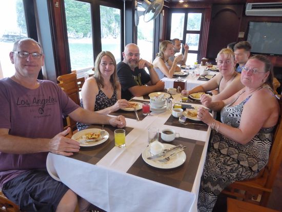 Frühstück mit den australischen Geschwistern