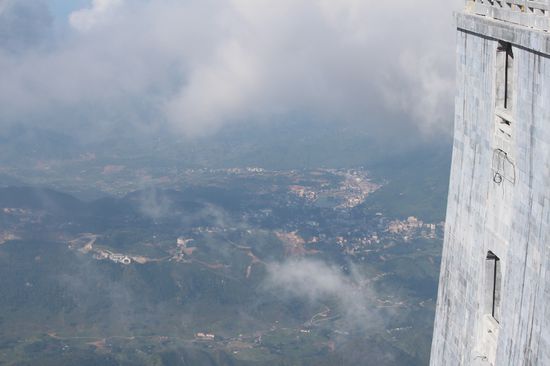 Blick nach Sapa, 1400 m tiefer