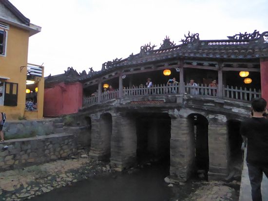 die japanische Brücke