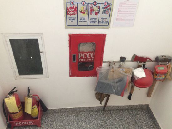 Wenn man im 9. Stock wohnt, ist man froh, das auf jedem Sockwerk dieses Equipment vorhanden ist...