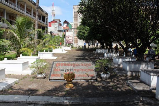 Die Gräber der letzten Insassen, die vor der Befreiung von den Wärtern umgebracht wurden.
