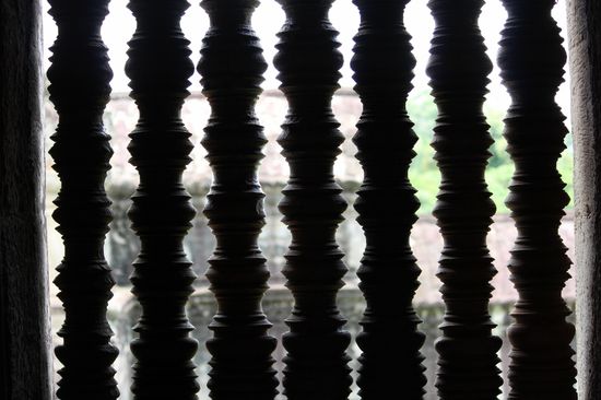 immer sieben Fenster-Säulen, für jeden Tag der Woche einen