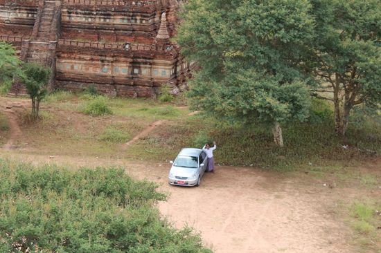 dort unten wartet mein Taxi