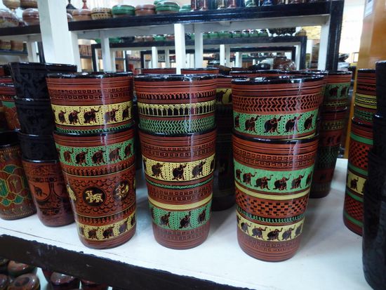 Serviettenhalter oder Trinkbecher