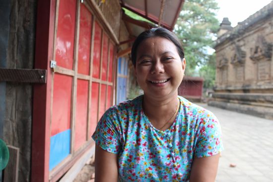 Phyo Phyo, im Facebook findet man sie unter dem Namen: Suyiphyo Suyiphyo